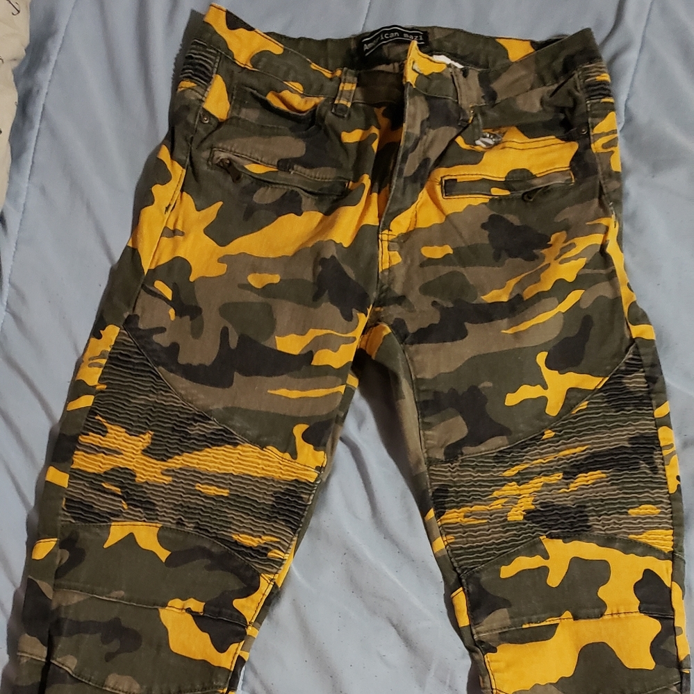 Camo pants - Picture 2 of 2